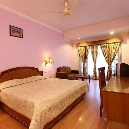 Hotel Dalhousie Heights Esterno foto